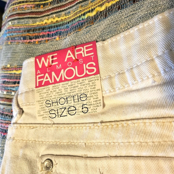 Almost Famous Shortie Boho Denim Shorts - Picture 4 of 7